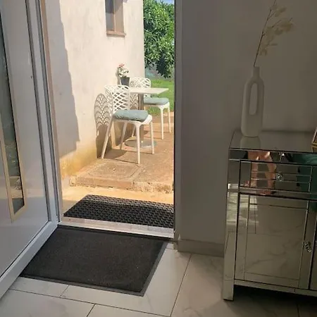 Διαμέρισμα Near Porec *